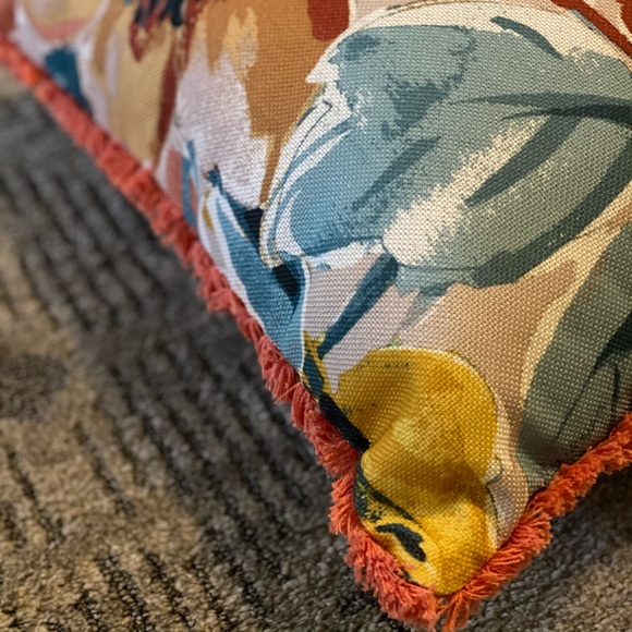 Floral Decorative Throw Pillow: New - Picture 4 of 10